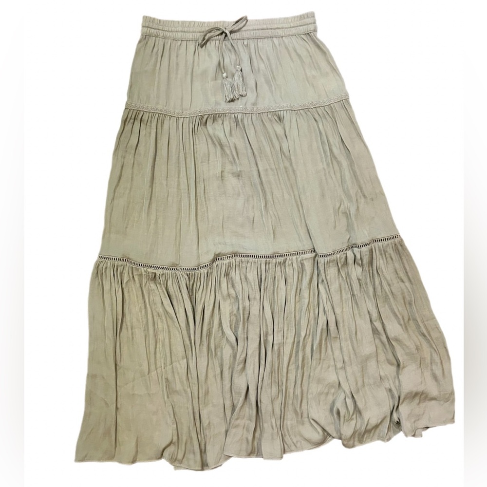 Rachel Zoe Tan Tiered Maxi Skirt size medium. NWOT